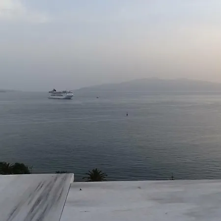 Magic Sea View Central Aparthotel *