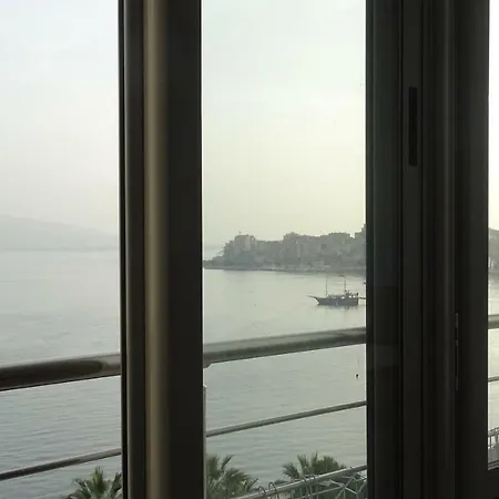Magic Sea View Central * Sarande