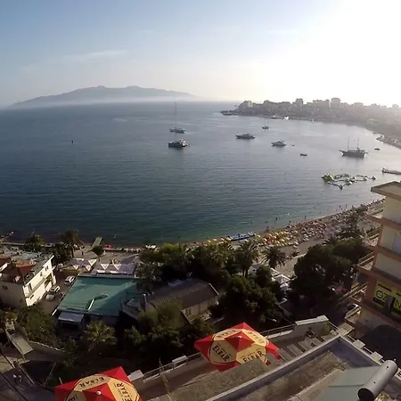 Magic Sea View Central Aparthotel *