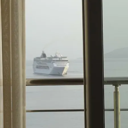 Magic Sea View Central