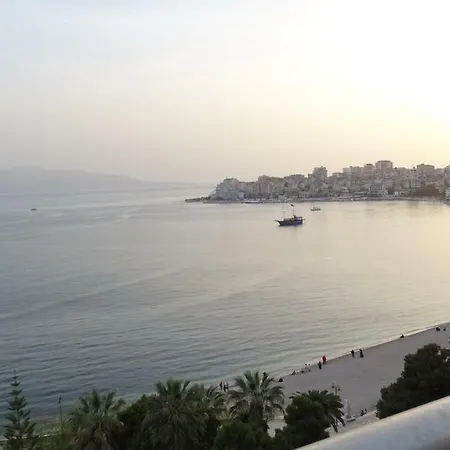 Lägenhetshotell Magic Sea View Central Sarandë